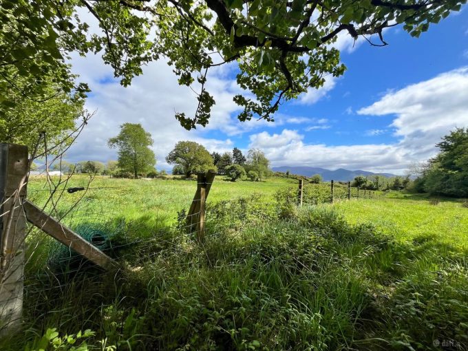 2.5acre site no planning permission – Aghadoe, Co. Kerry — O'Callaghan Town & Country Real Estate