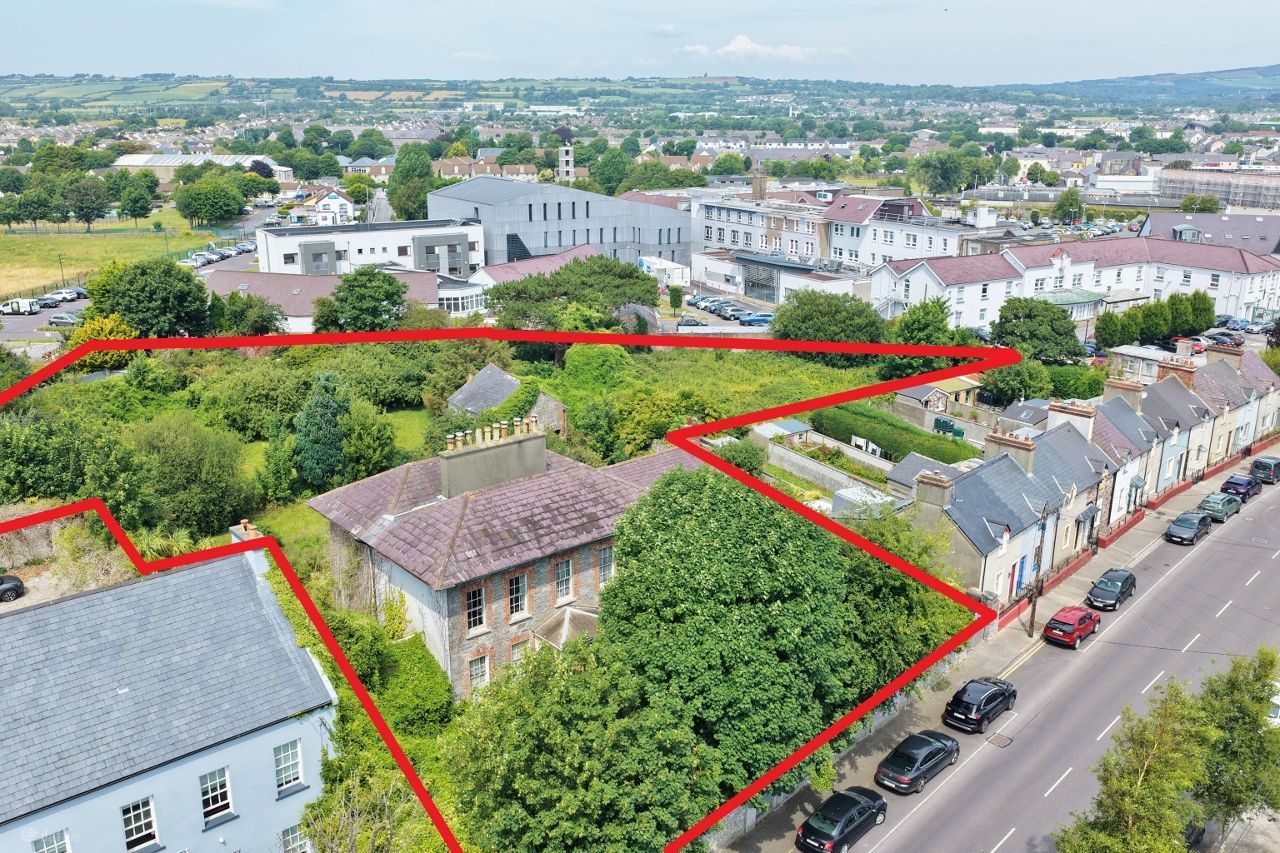 Detached HouseStrand House, Strand Street, Tralee, Co. Kerry — Daire McCann Property
