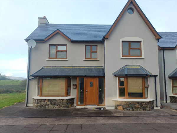12 Marina Walk, Cahersiveen, Co. Kerry — Fitzgerald & O'Connor D.A.C