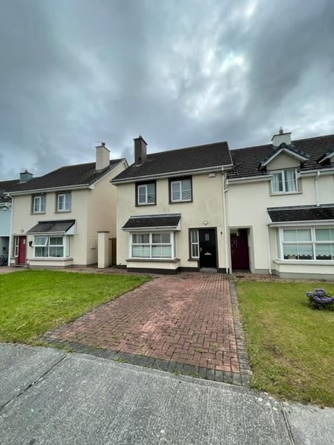 83 Caheranne Village, Tralee, Kerry, V92 D7P9 Semi-detached House — Property Partners Darragh Ó Sé