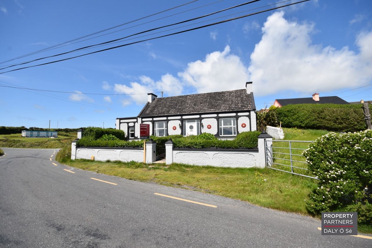 Dromatoor, Ballyheigue, Kerry, V92 W2V8 Detached House — Property Partners Darragh Ó Sé