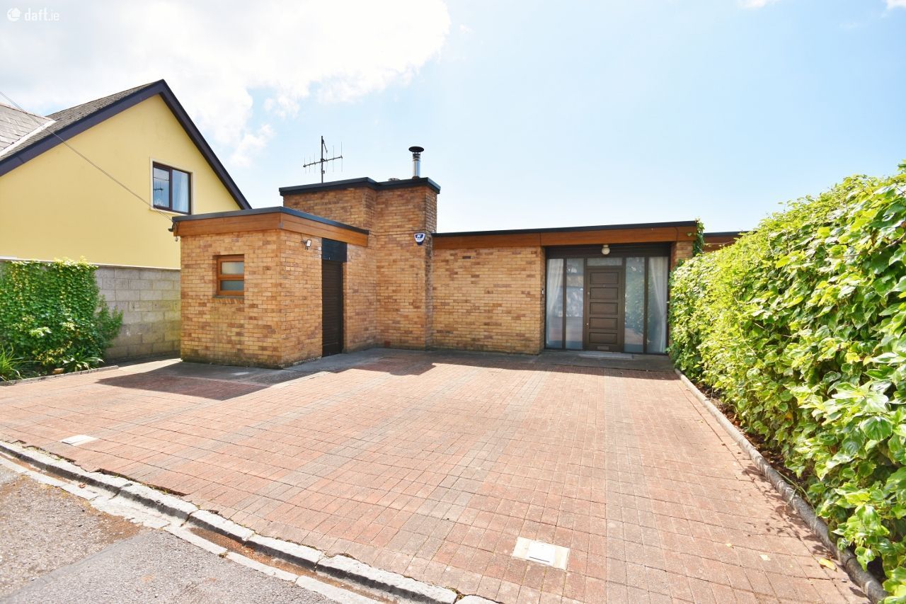 Detached HouseThe Mews, Oakpark Road, Tralee, Co. Kerry — Daire McCann Property