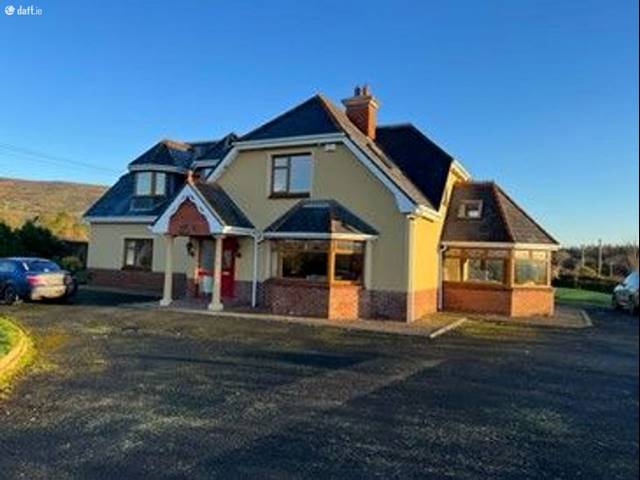 Woodvilla House, Ballygamboon, Castlemaine, Killarney, Tralee, Co. Kerry Detached House — Ger Carmody Estates