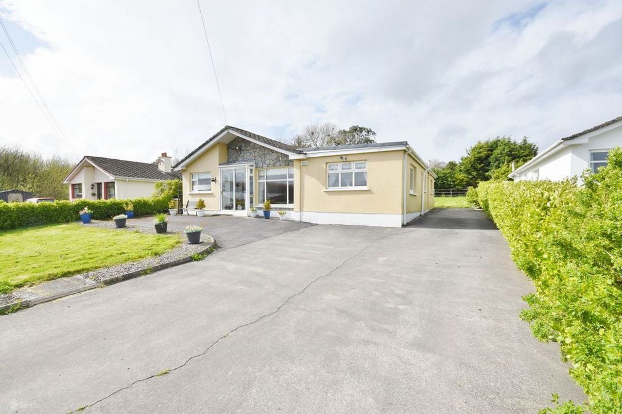 bungalowDromtacker, Tralee, Co. Kerry — Daire McCann Property
