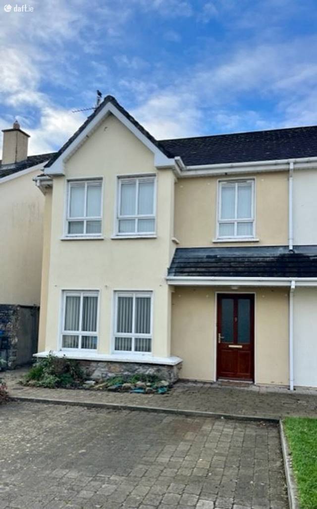 9 Woodview, Moyderwell, Tralee, Co. Kerry Semi-detached House — Ger Carmody Estates