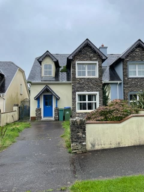 7 Cluain Ard, Dingle, Kerry, V92 YR99 Semi-detached House — Property Partners Darragh Ó Sé