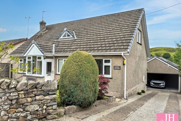 Broughton Beck, Ulverston, Cumbria — J H Homes
