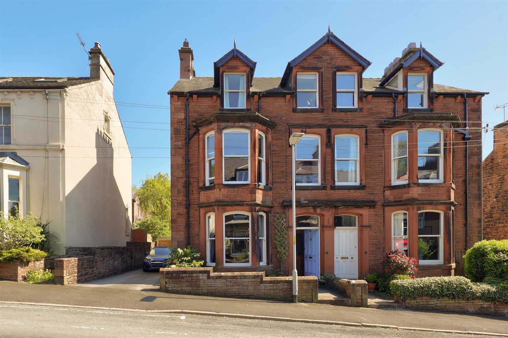 Lowther Street — Lakes Estates