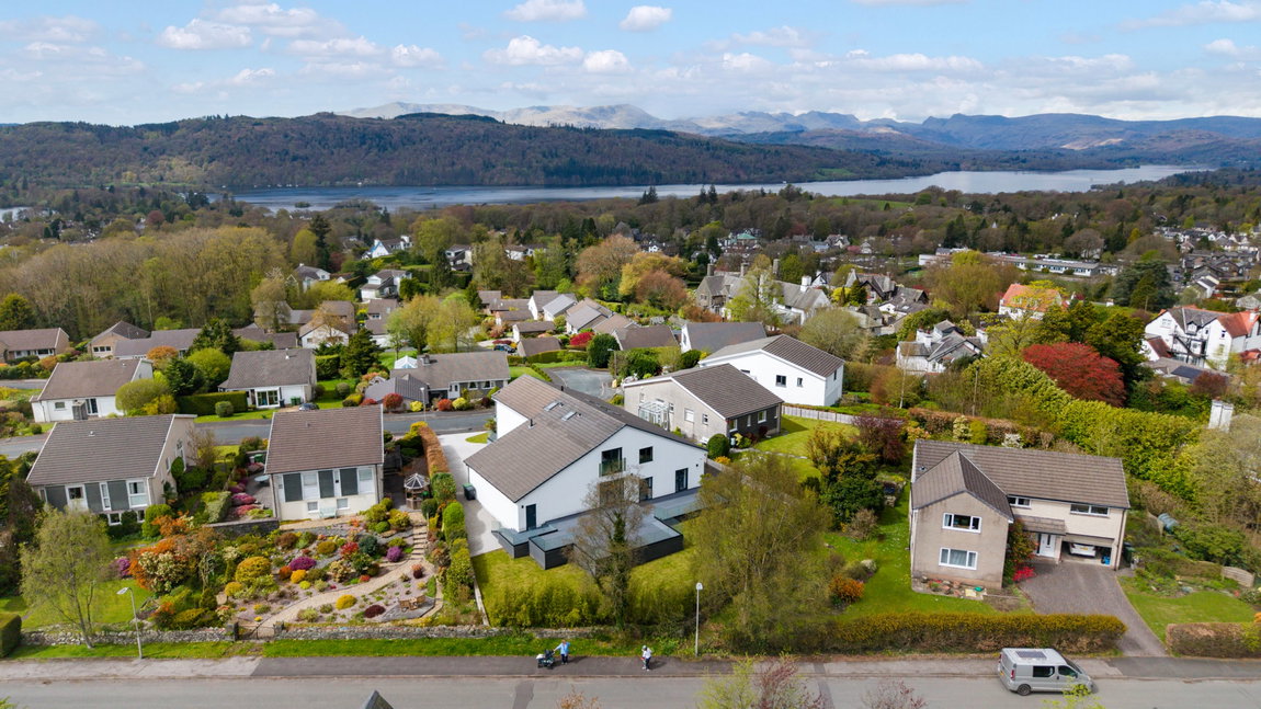 10 Windermere Park, Windermere, The Lake District, LA23 2NB — Matthews Benjamin