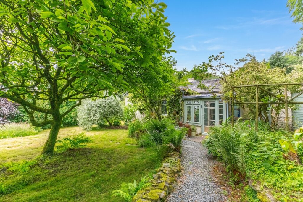 Birds Park Cottage, Sedbergh Road, Kendal, LA9 — Thomson Hayton Winkley