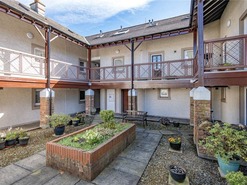 11 Sandgate Court, Sandgate, Penrith, Cumbria, CA11 7TG — H & H Land Estates