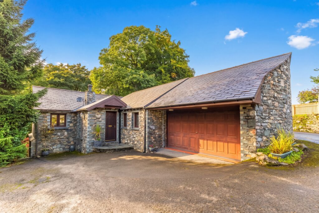 Oakwood Beck, Smithy Lane, Bowness-On-Windermere, LA23 — Thomson Hayton Winkley