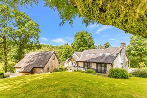 Middle Brig Howe And Lodge, Skelwith Bridge, Ambleside — Hackney & Leigh