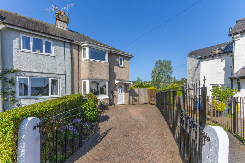 Kirkbarrow, Kendal, LA9 — Thomson Hayton Winkley