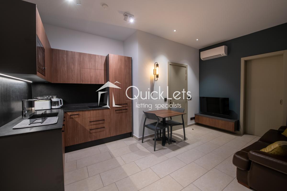 Apartments in Sliema - REF 86523 — QuickLets