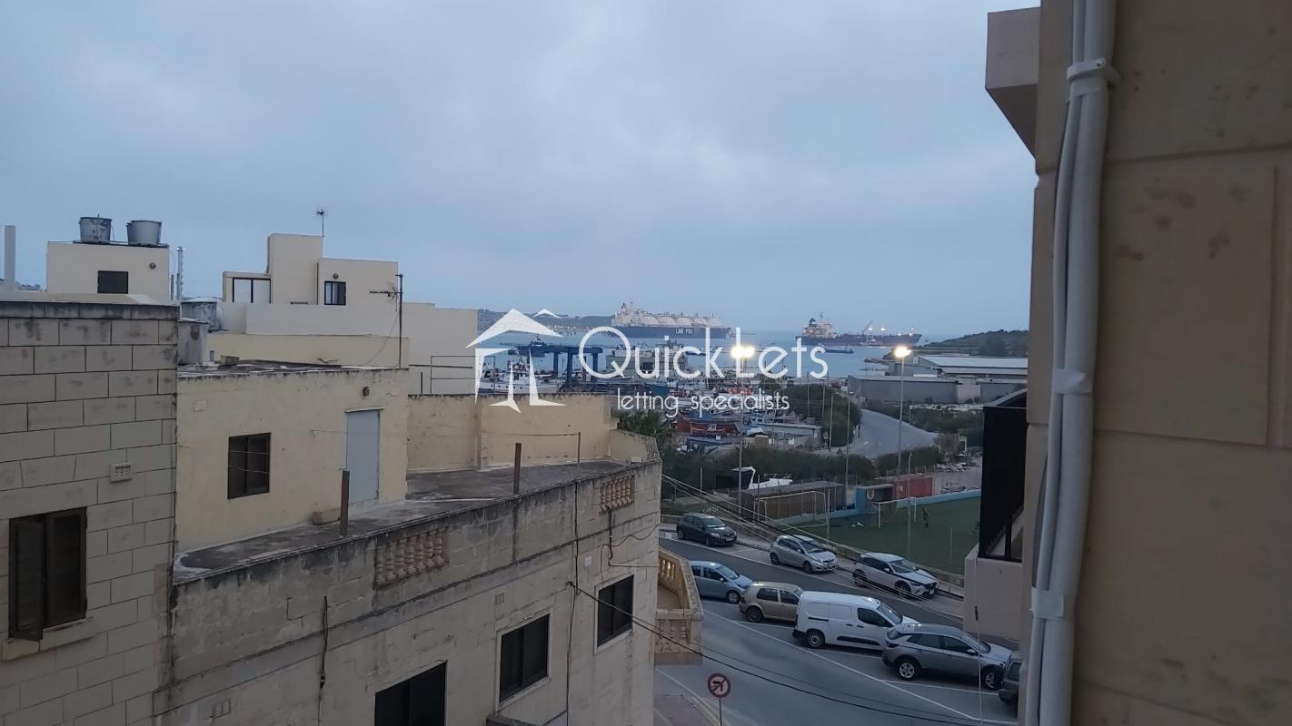 Apartments in Marsaxlokk - REF 89484 — QuickLets