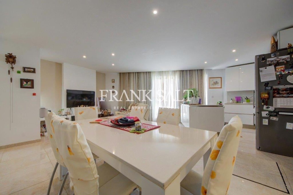 Zabbar, Penthouse — Frank Salt Real Estate