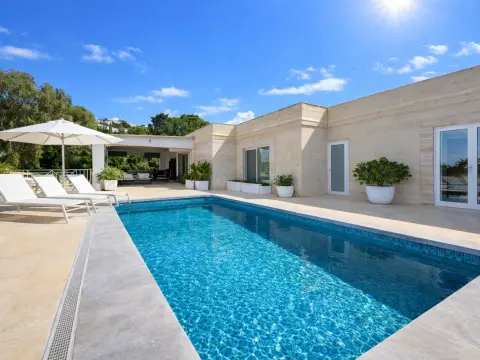 5 bed Villa in Mellieha — Malta Sotheby's International Realty