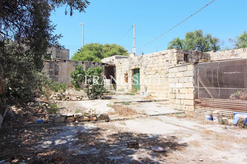 Kalkara, Farmhouse — Frank Salt Real Estate