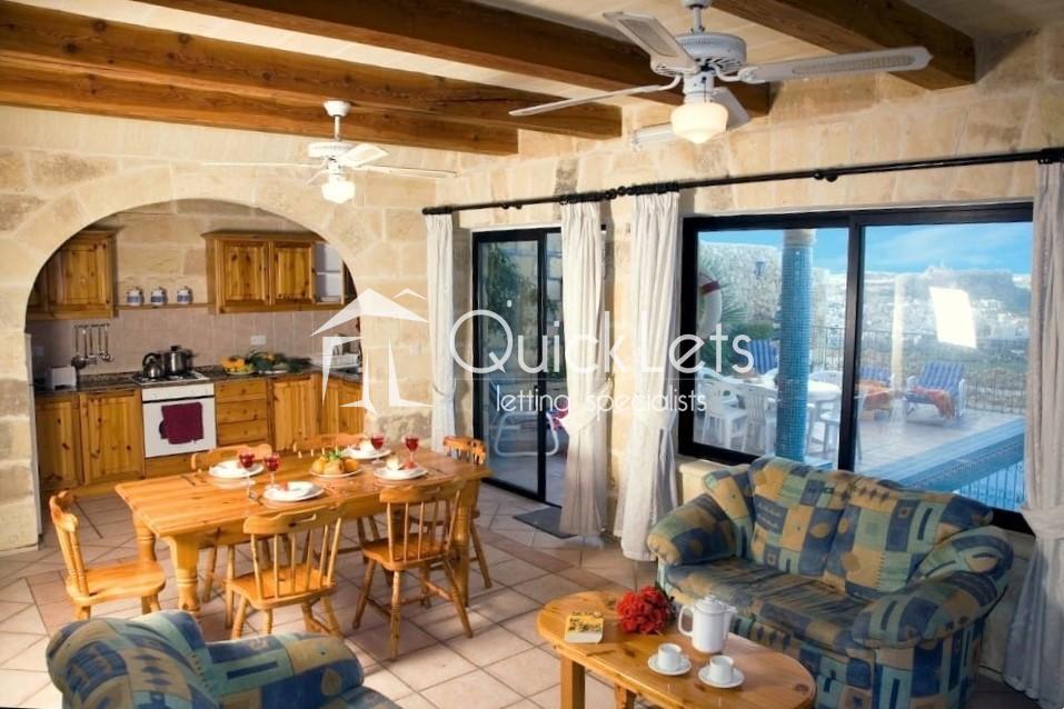 Farmhouses in Gozo - Xaghra - REF 79882 — QuickLets