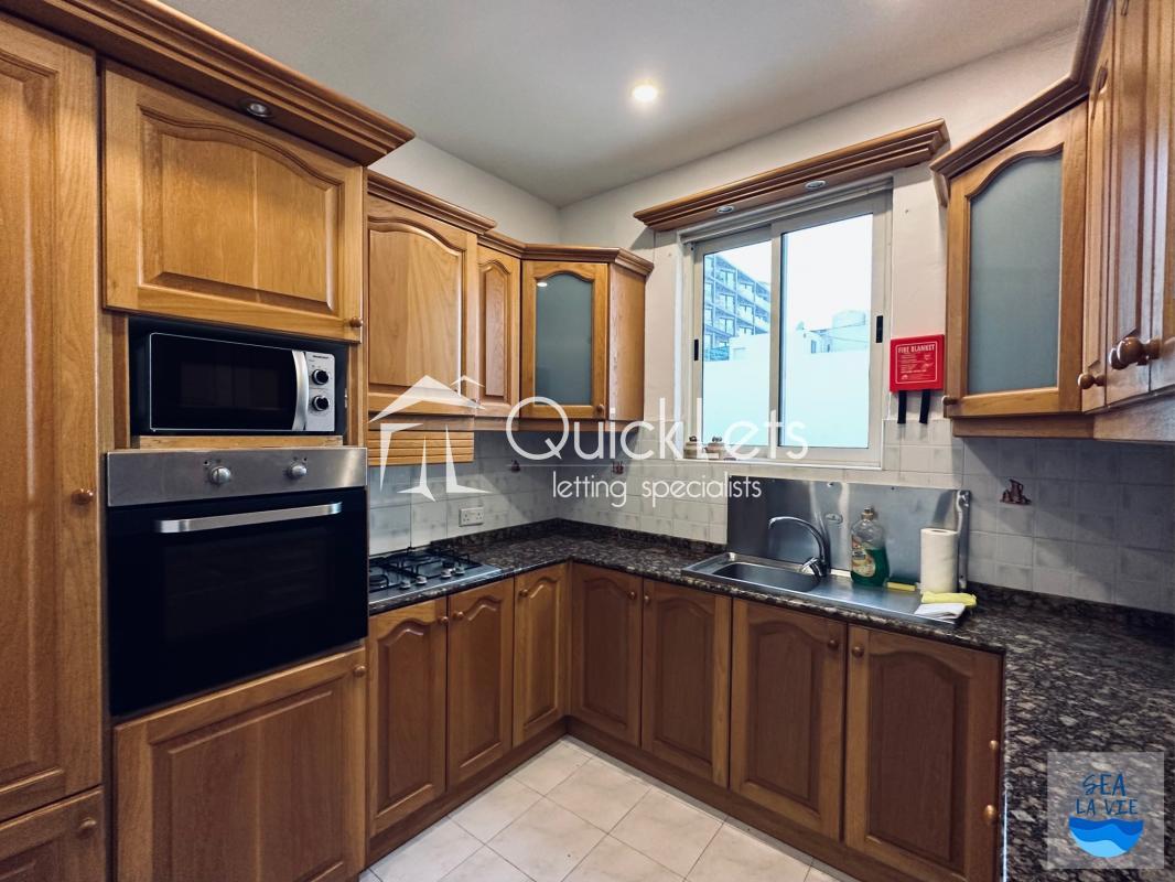 Apartments in Gzira - REF 87338 — QuickLets