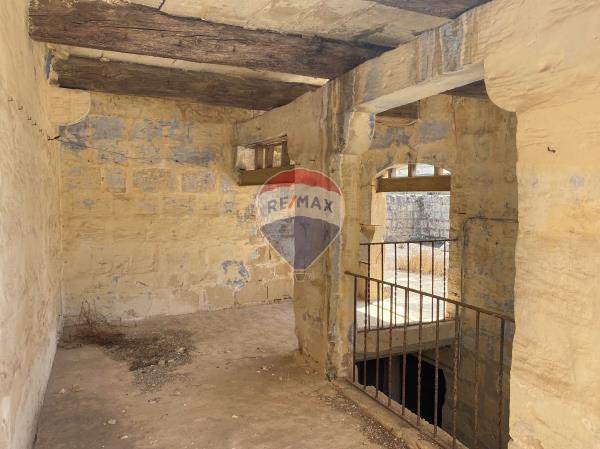 Townhouse — RE/MAX Malta