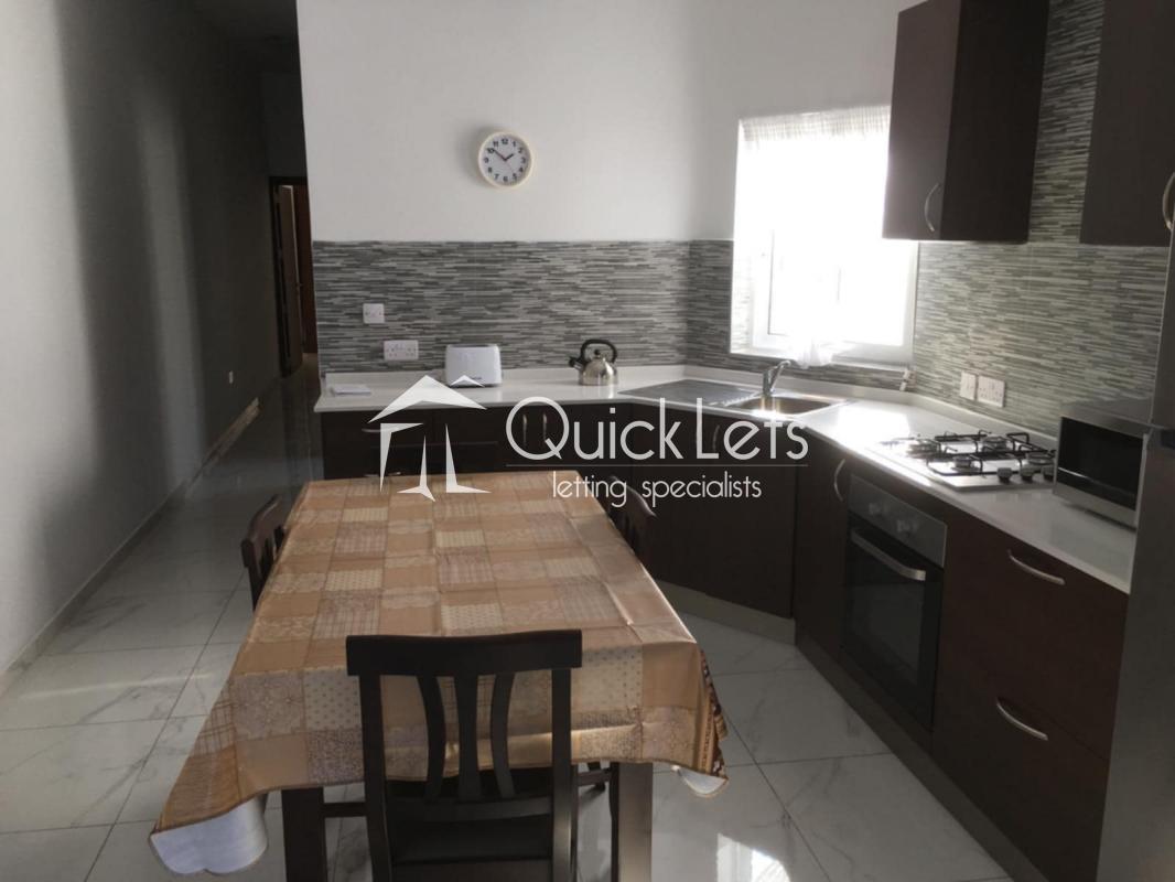 Penthouses in Marsaskala - REF 86988 — QuickLets