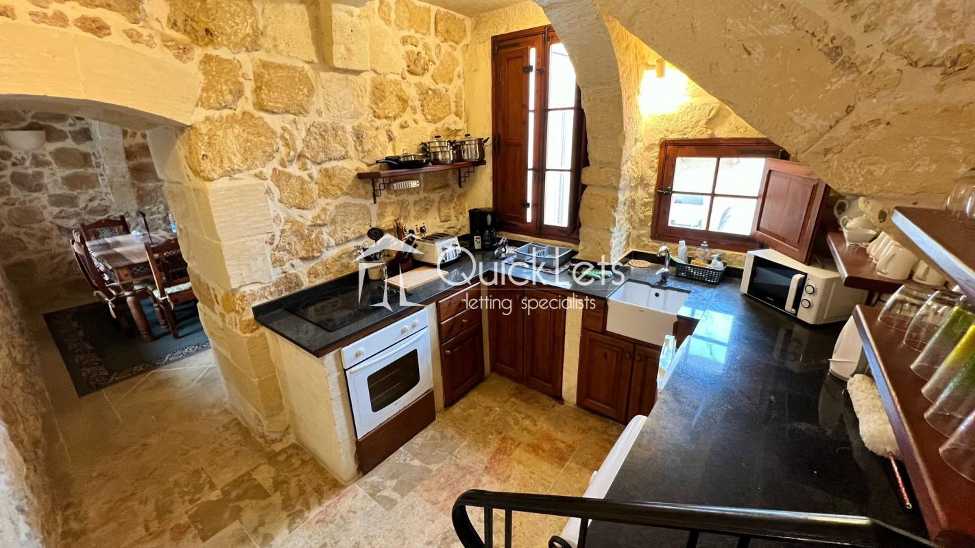 House of Character in Gozo - Xaghra - REF 79765 — QuickLets