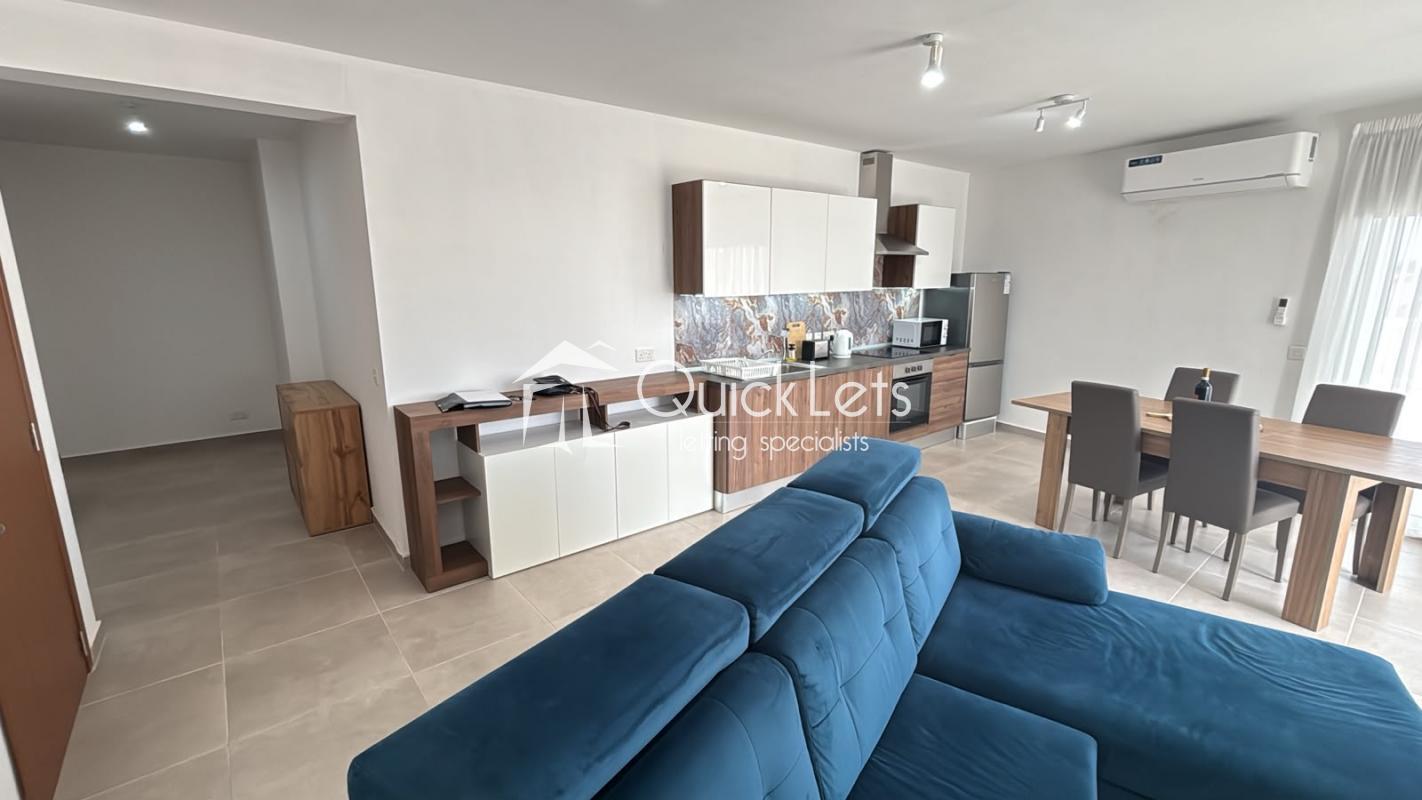 Penthouses in Qawra - REF 90746 — QuickLets