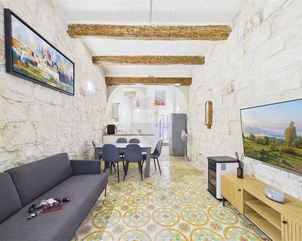 Townhouse — RE/MAX Malta