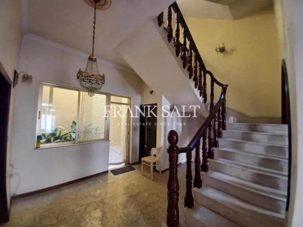 Victoria, Townhouse — Frank Salt Real Estate
