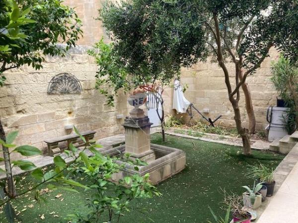 Townhouse — RE/MAX Malta