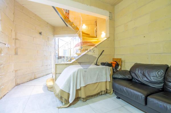 Townhouse — RE/MAX Malta