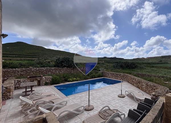 Farmhouse — RE/MAX Malta