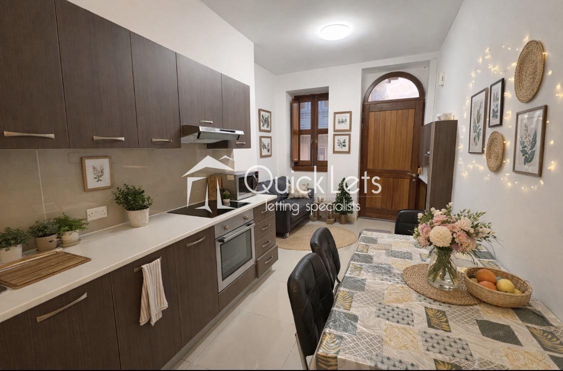 Maisonettes in Sliema - REF 88266 — QuickLets