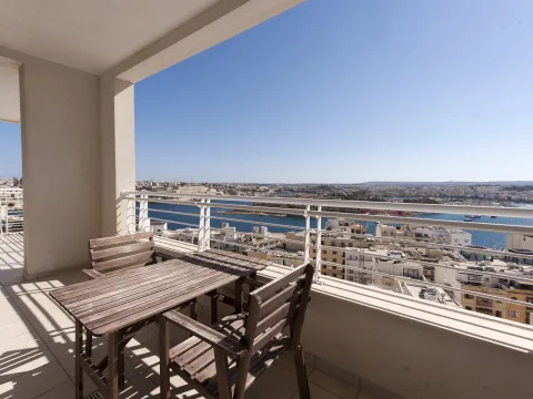 2 bed Apartment in Fort Cambridge, Sliema — Malta Sotheby's International Realty