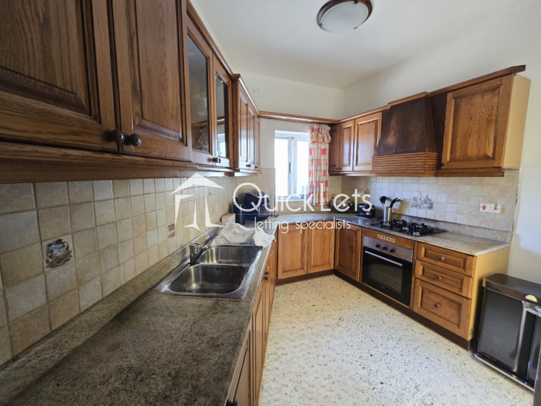 Apartments in Birzebbuga - REF 85058 — QuickLets