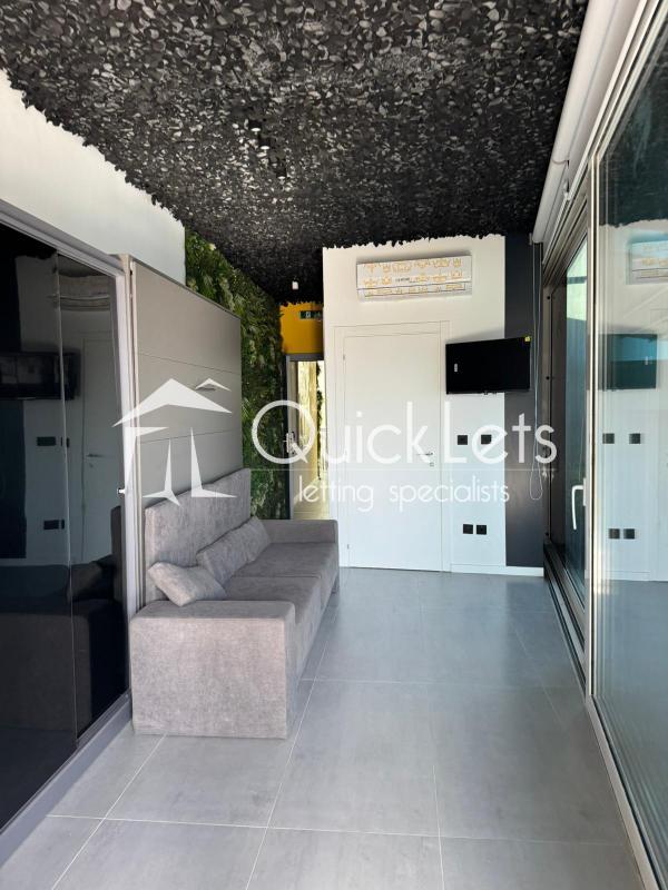 Penthouses in Swieqi - REF 90325 — QuickLets
