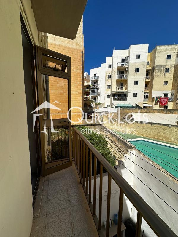 Apartments in Qawra - REF 85543 — QuickLets