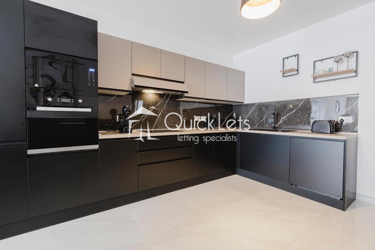 Apartments in Qawra - REF 87057 — QuickLets