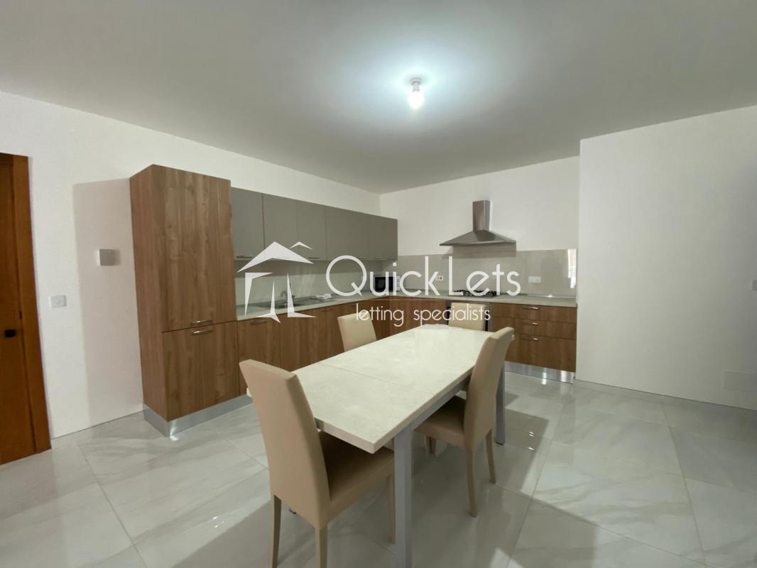 Apartments in Qawra - REF 80148 — QuickLets