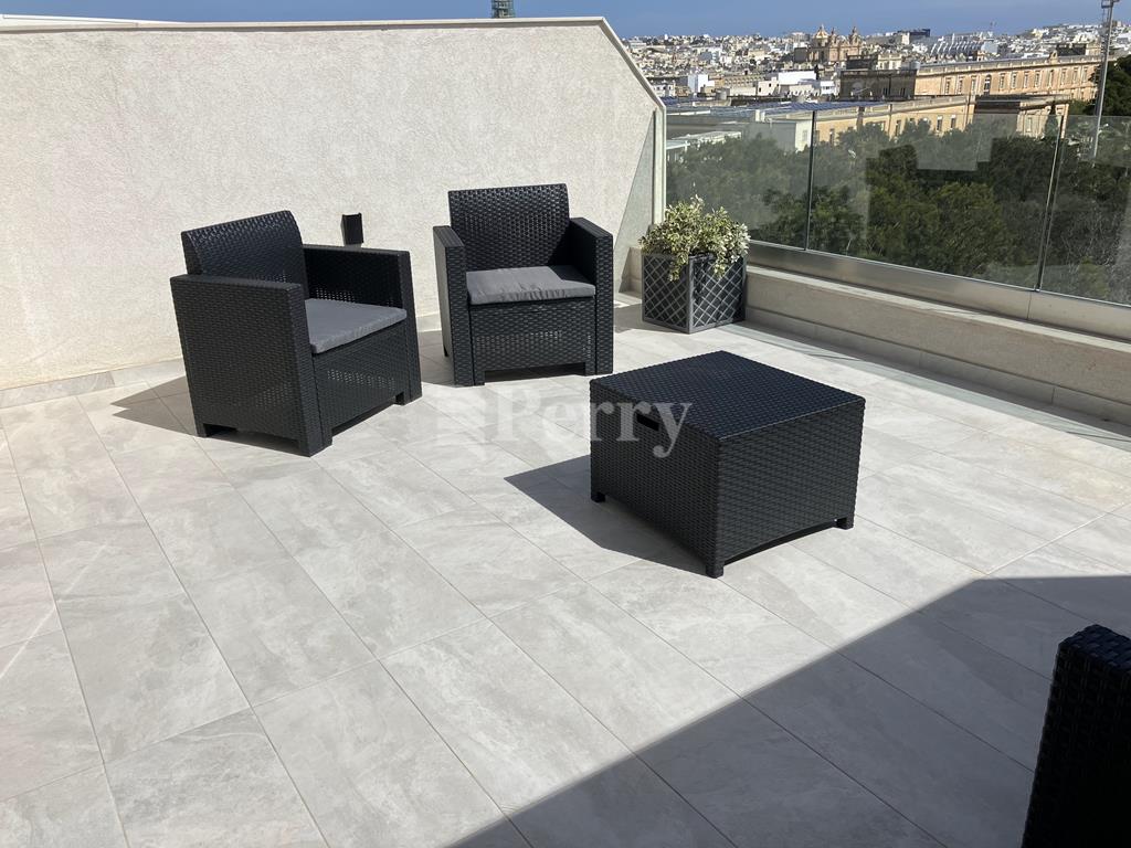 Balzan Penthouse — Perry Estate Agents