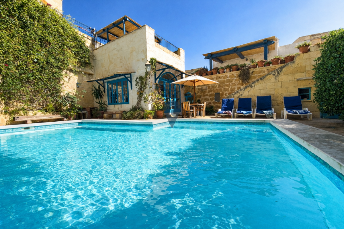 Farmhouses in Gozo - Zebbug - REF 61897 — Zanzi Homes