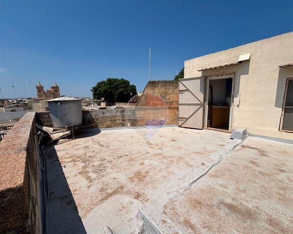 Townhouse — RE/MAX Malta