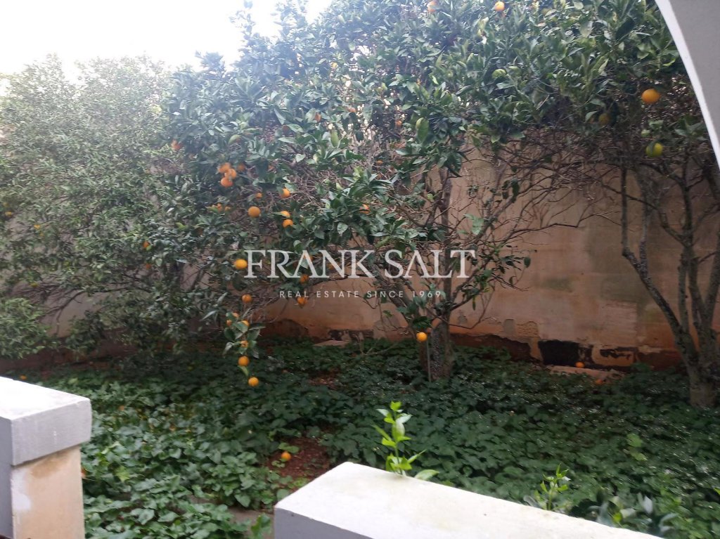 Dingli, Townhouse — Frank Salt Real Estate