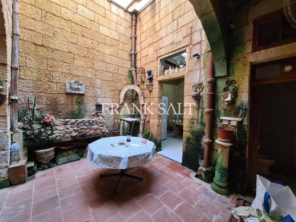 Victoria, House of Character — Frank Salt Real Estate