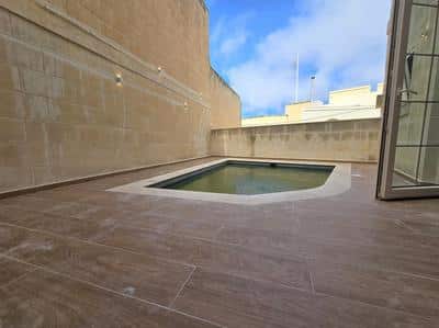House with a Pool in Gozo - San Lawrenz — Simon Mamo Real Estate