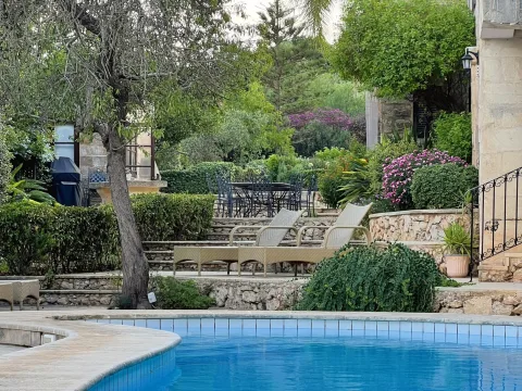 5 bed Farmhouse in Mosta — Malta Sotheby's International Realty