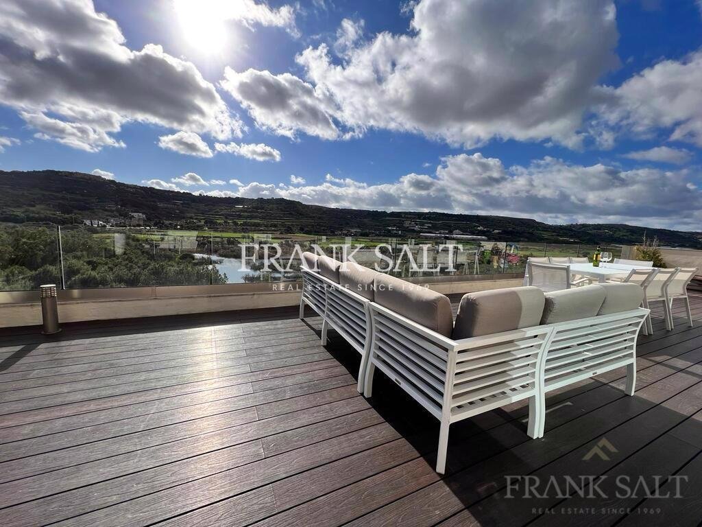 St Pauls Bay, Penthouse — Frank Salt Real Estate