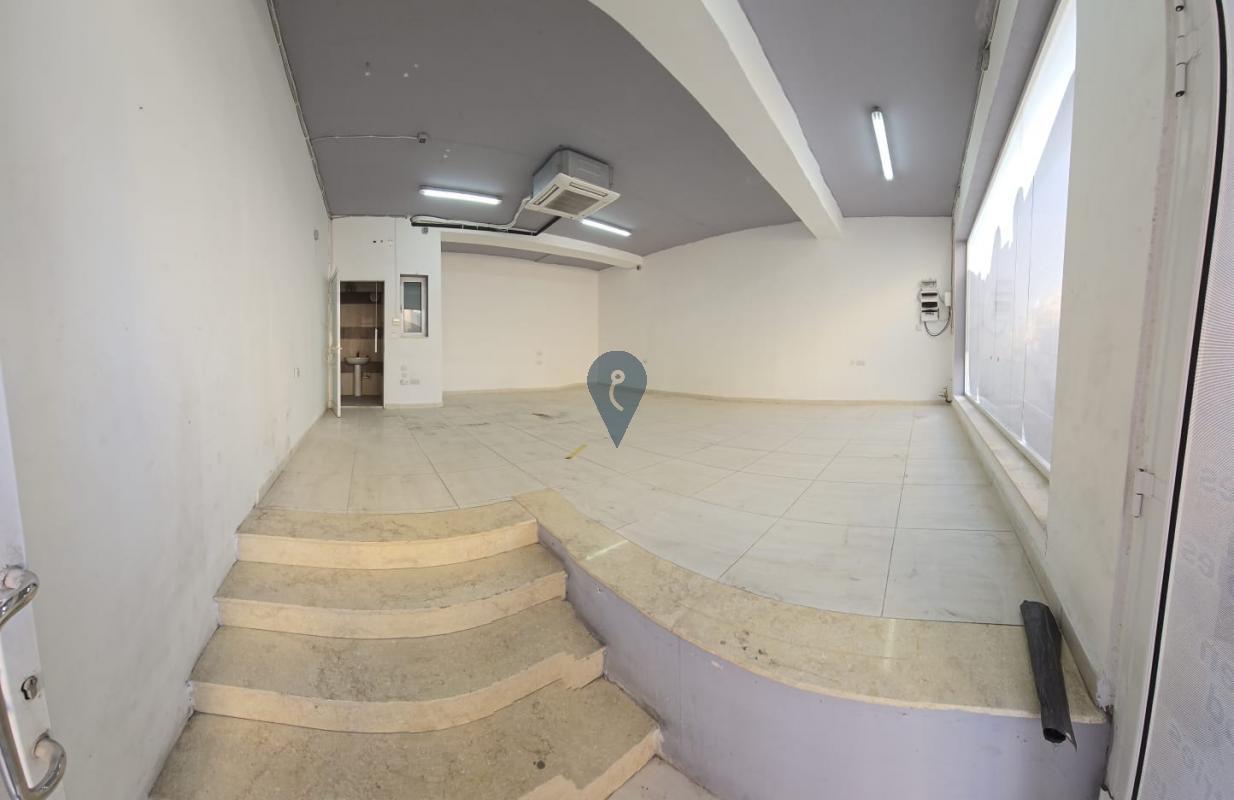 Retail / Shops / Clinics in Qormi - REF 83865 — Zanzi Homes